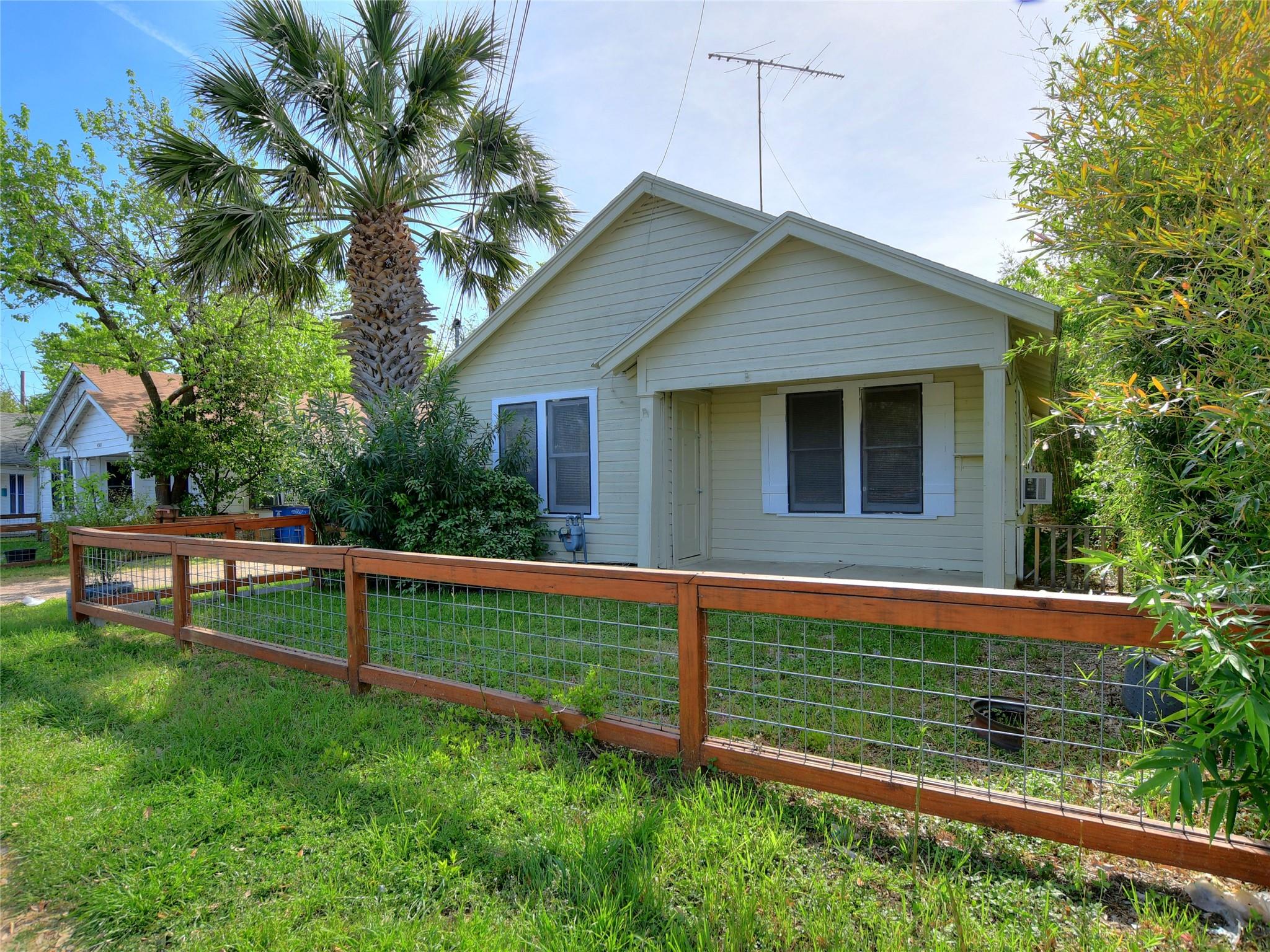 Single Family Residence