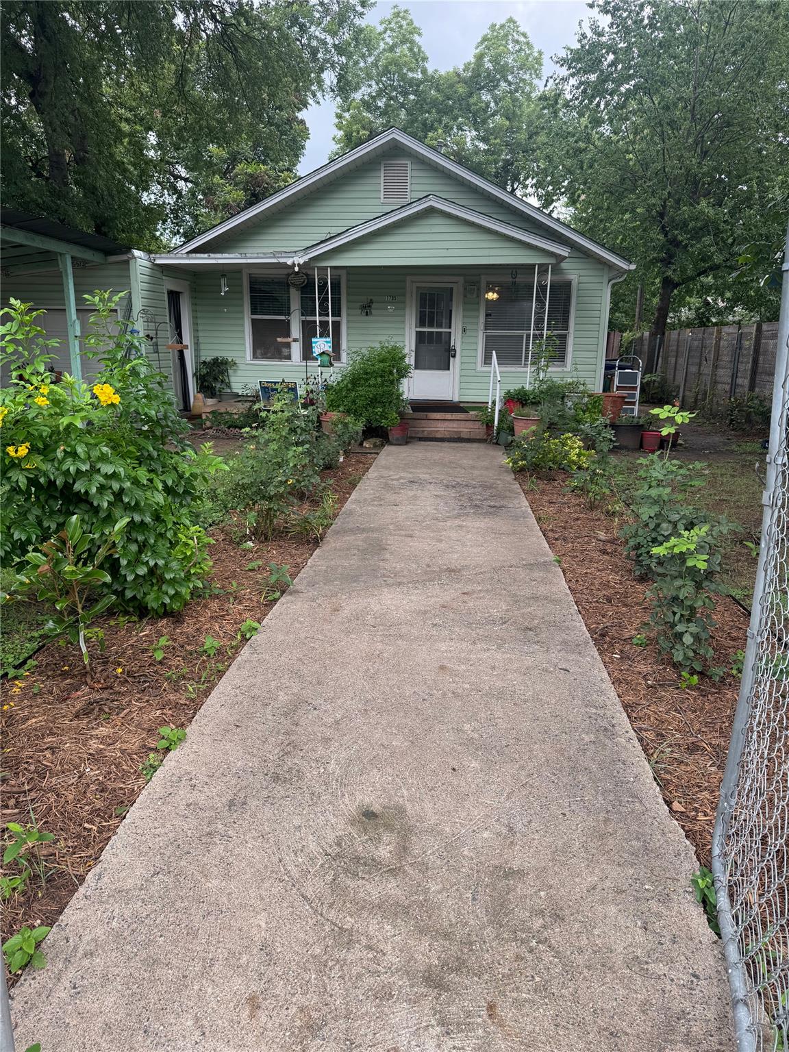 Single Family Residence