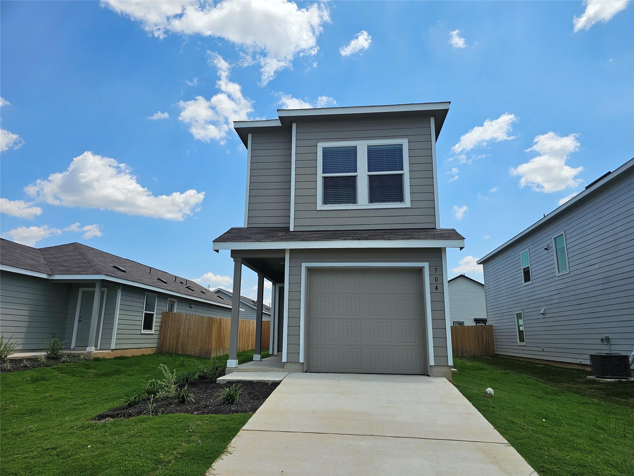 704 Commander Abbott